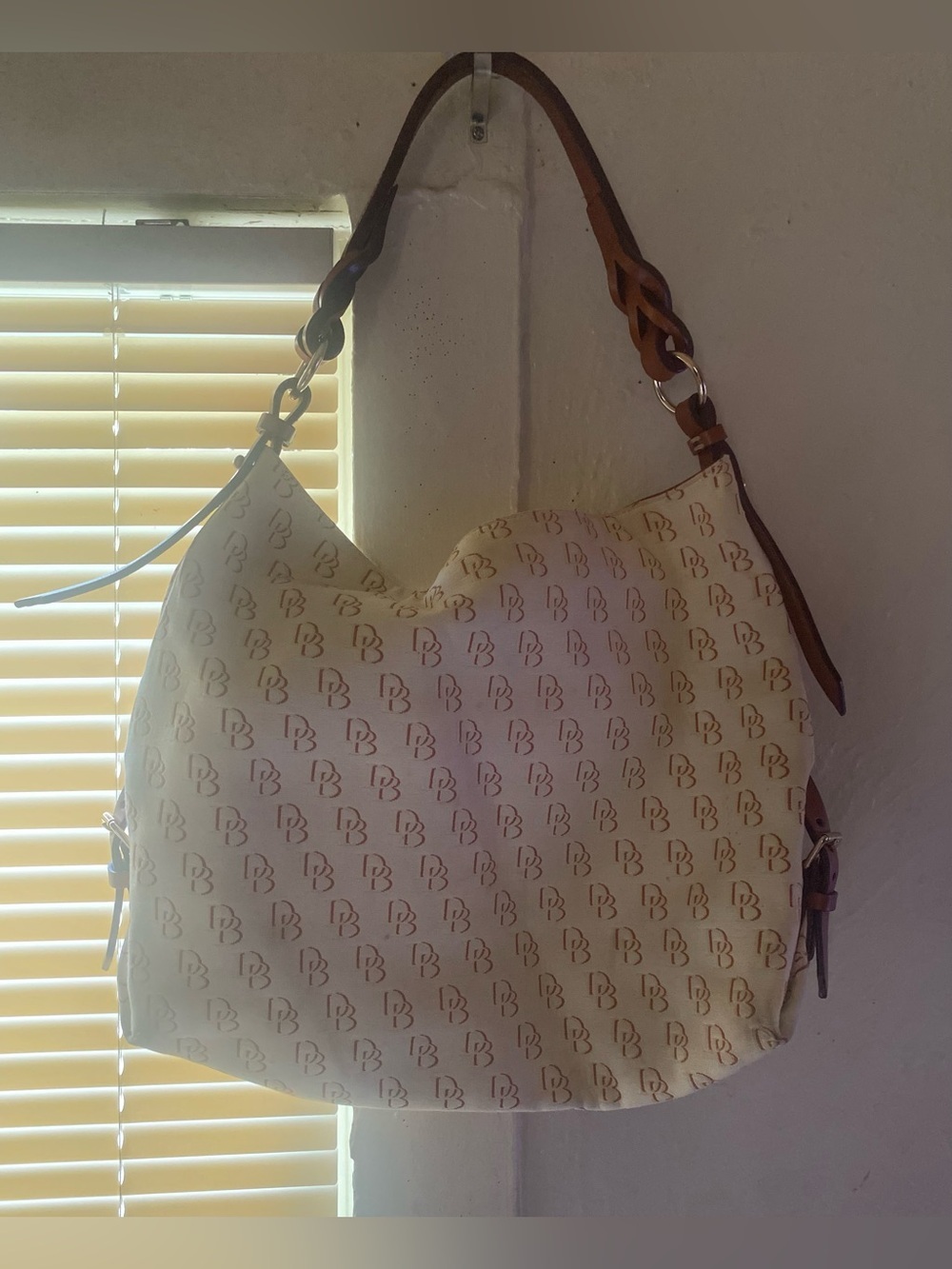 Dooney & Bourke Bag